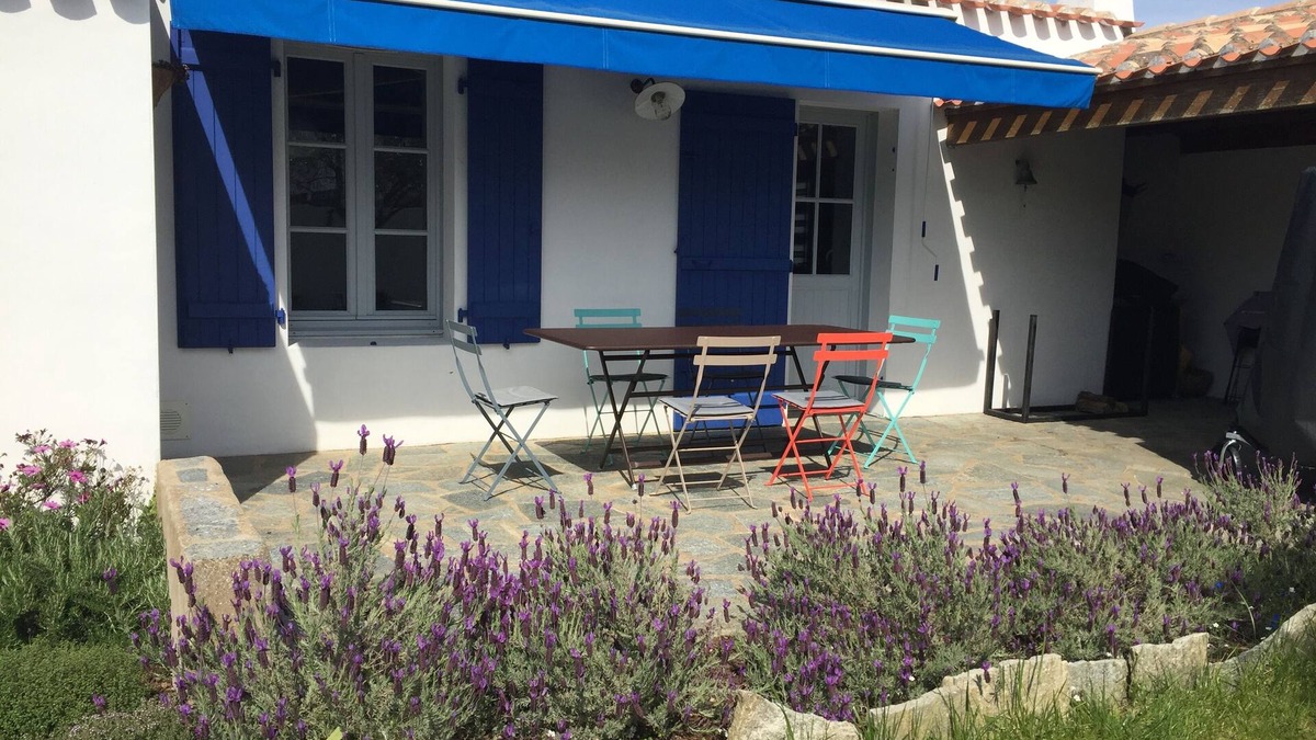 Ile d'Yeu House | Charming little house for rent, peaceful neighborhood near the harbour