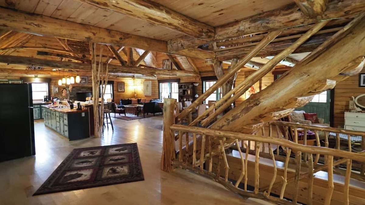 St. Johnsville Cabin | Charming lodge with 4 bedrooms and WiFi, AC in Saint Johnsville