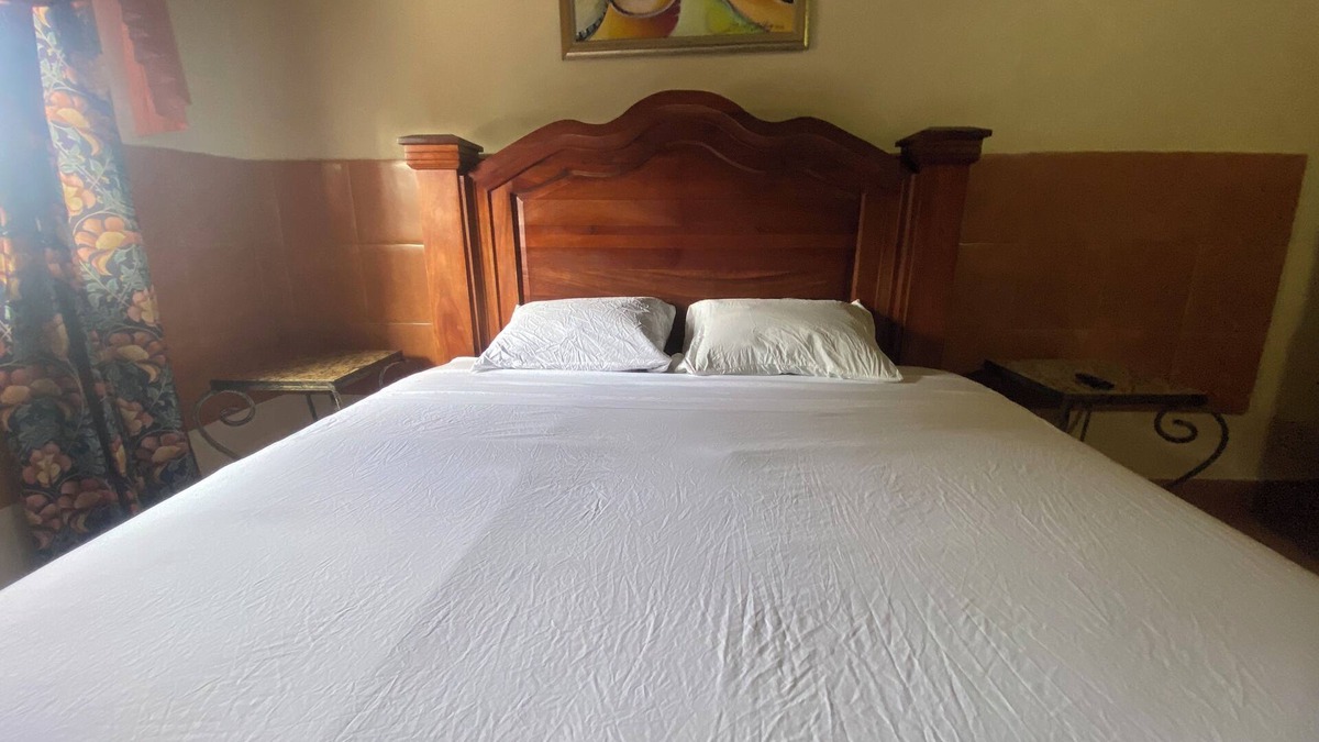 Kingston Cabin | Charming lodge with 1 bedroom and AC, WiFi in beautiful Kingston