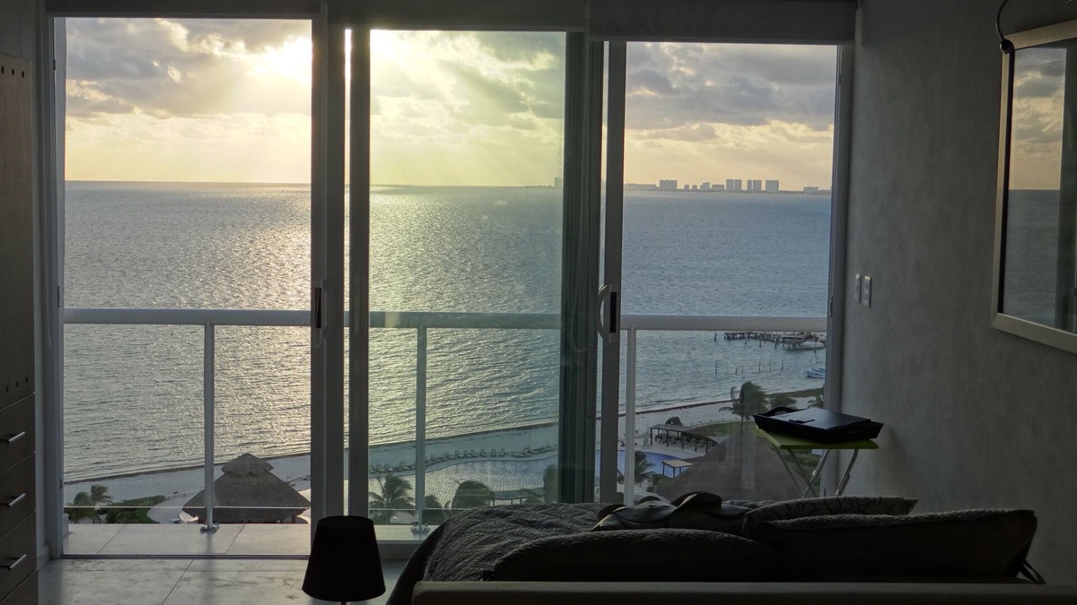Puerto Juarez Apartment | Charming loft apartment with breathtaking penthouse ocean viewππ