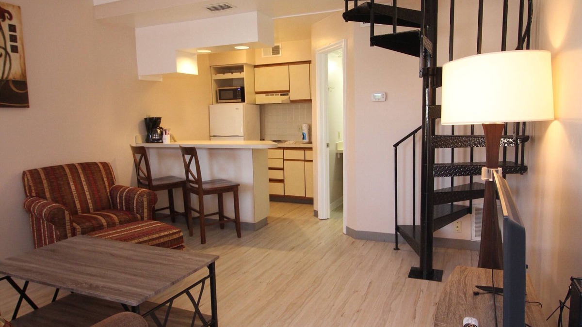 Winchester Apartment | Charming Loft In Winchester Va, Furnished and all Inclusive