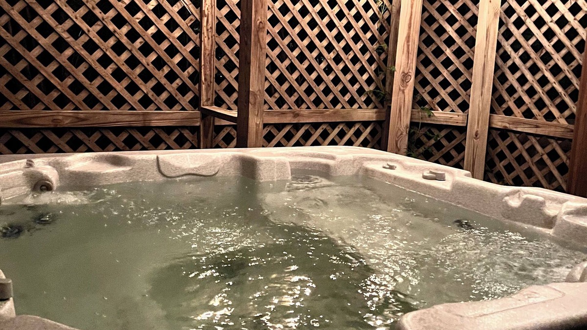 Canton Apartment | ✅Charming Loft /Studio in Canton with Private Entry, Free Snack Bar & Hot Tub.