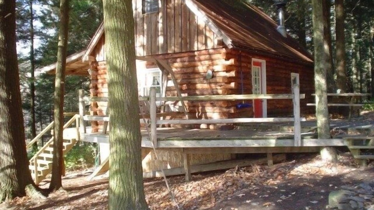 Worcester Cabin | Charming Log Cabin w/Jacuzzi Tub- 35 minutes from Cooperstown and Dreams Park