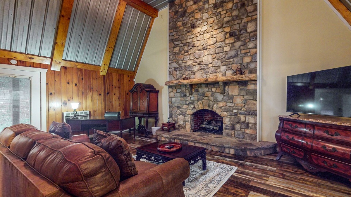 Ellijay Cabin | Charming log cabin with serene views, private pond, & cozy fireplace