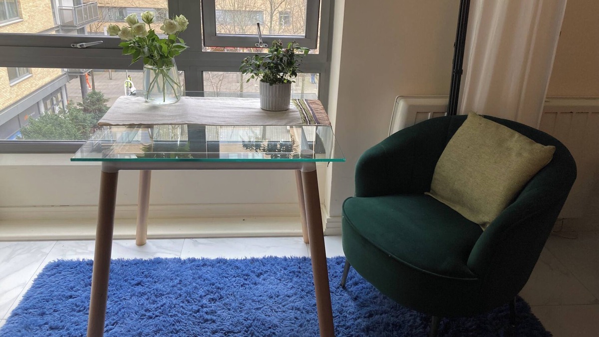 East Acton Apartment | Charming London Apartment with Great Views