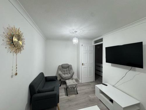 Thamesmead Apartment | Charming London Apartment Retreat