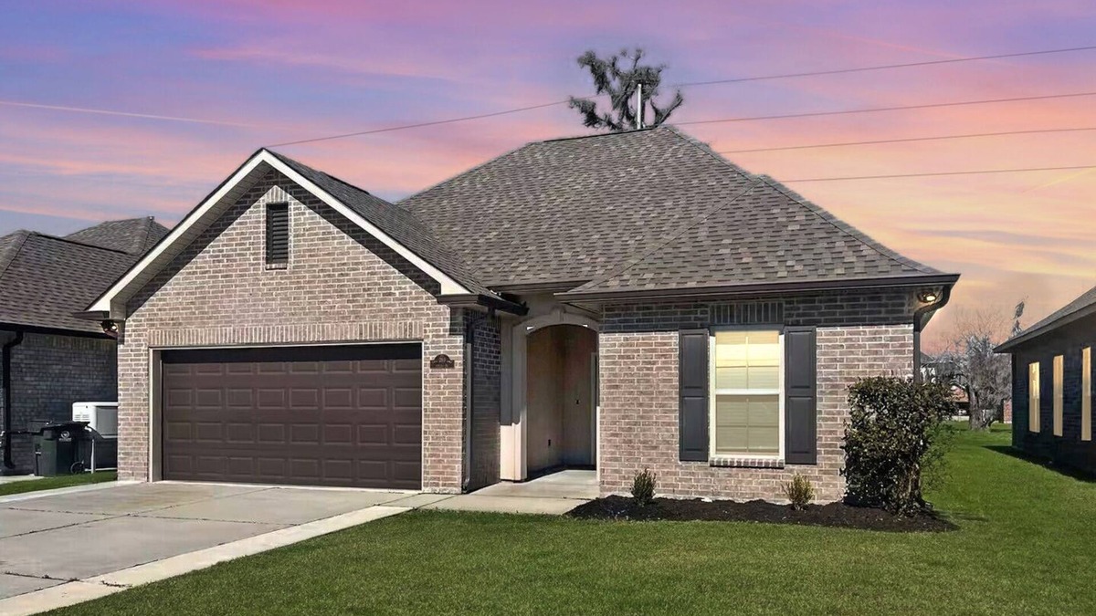 Houma House | Charming Louisiana Getaway – Comfort & Southern Hospitality! in Houma, LA