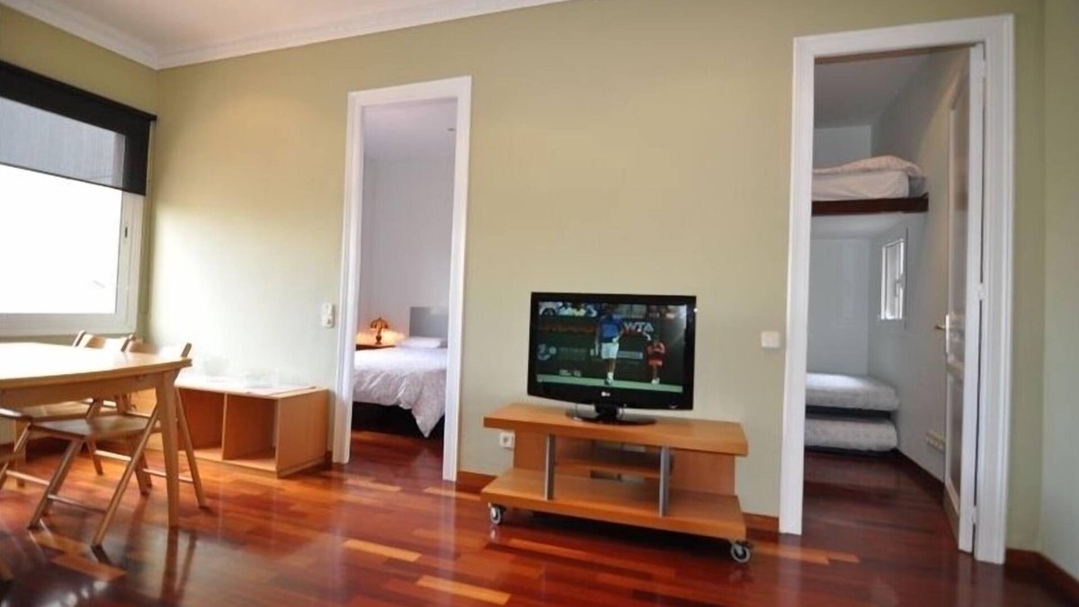La Nova Esquerra de l'Eixample Apartment | Charming, Luminous & Quiet, Top floor, Big Terrace, WIFI, Centric.