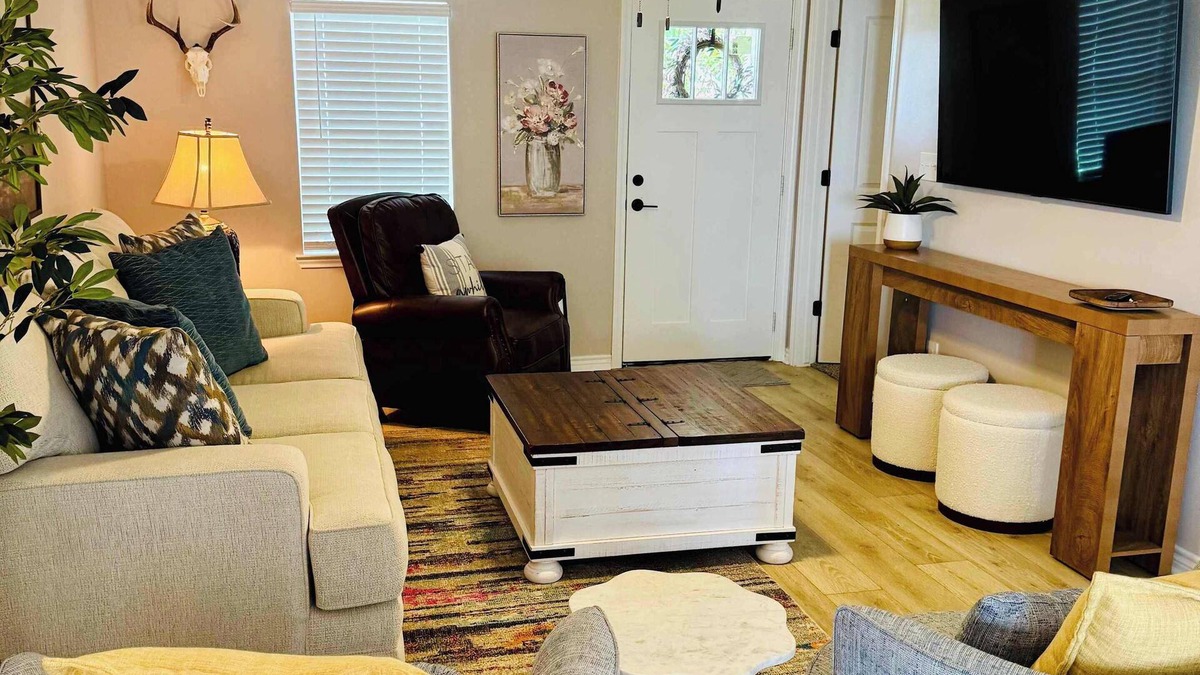 Nederland House | Charming & Luxe Cottage 3 BR 2 BA