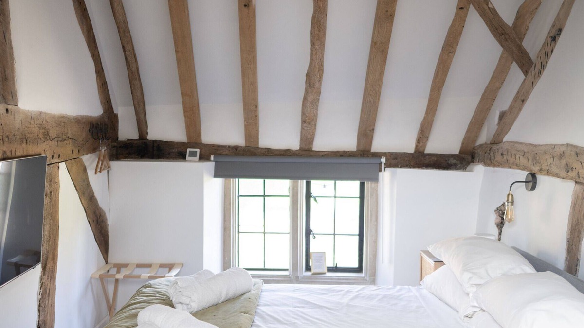 Long Itchington Cottage | Charming, luxurious cottage full of character
