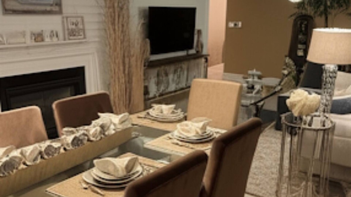 Willowbrook Condo | Charming luxury 2-bedroom condo with fitness room and AC in Willowbrook