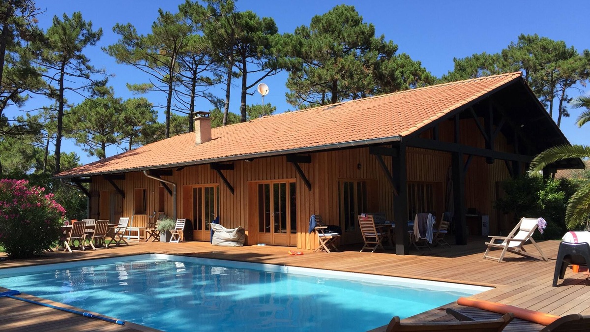 Piraillan House | CHARMING LUXURY VILLA