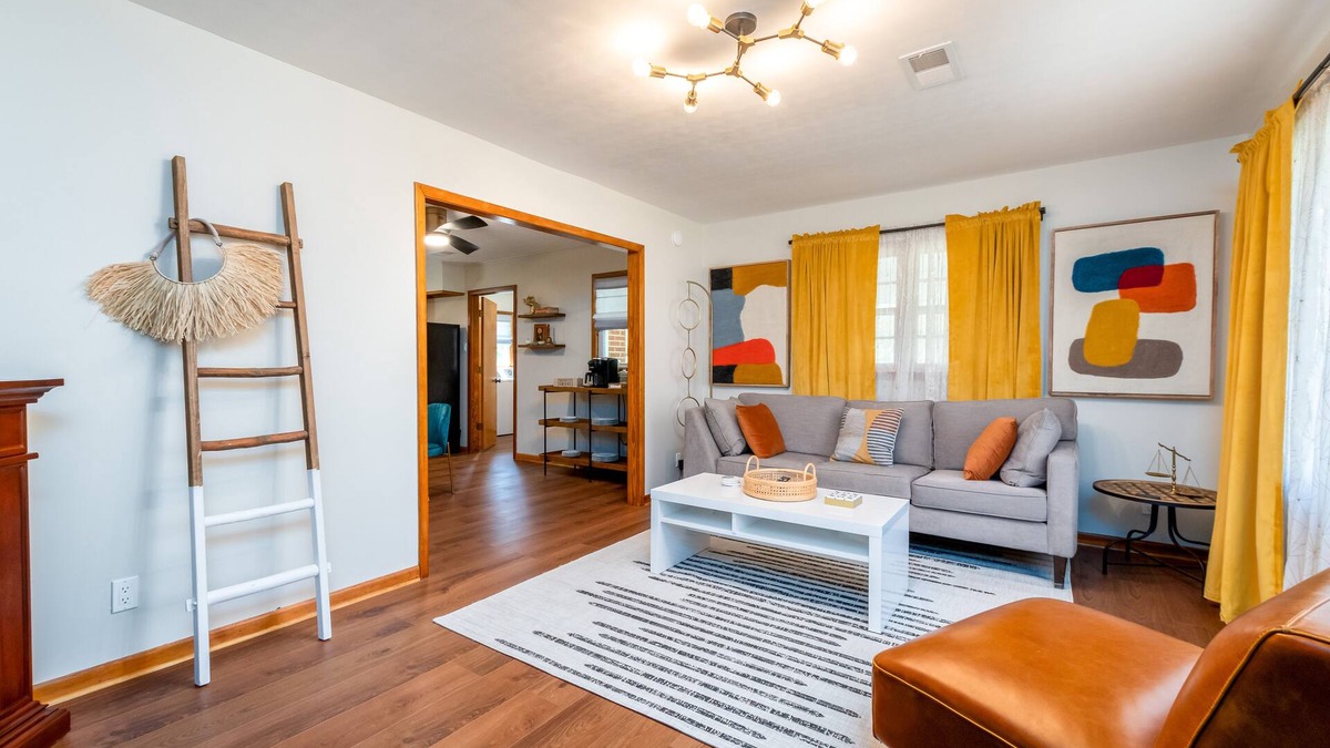 Parsons House | Charming, mid century home in the quaint town of Parsons, TN.