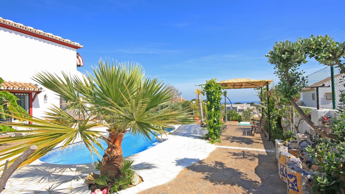 Calahonda Villa | Charming, modern villa , pool & sea views - walking distance to the beach
