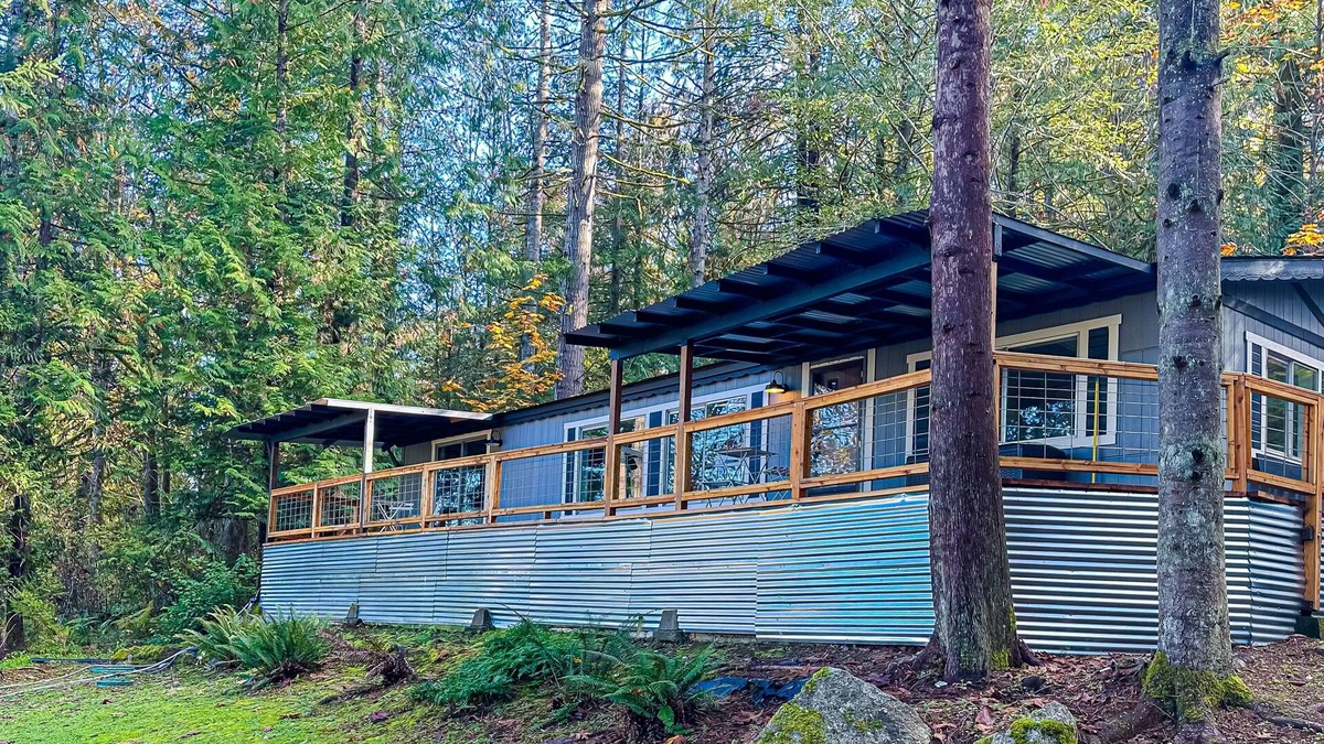 Shelton House | Charming modern farmhouse with water views, fire pit, bbq grill