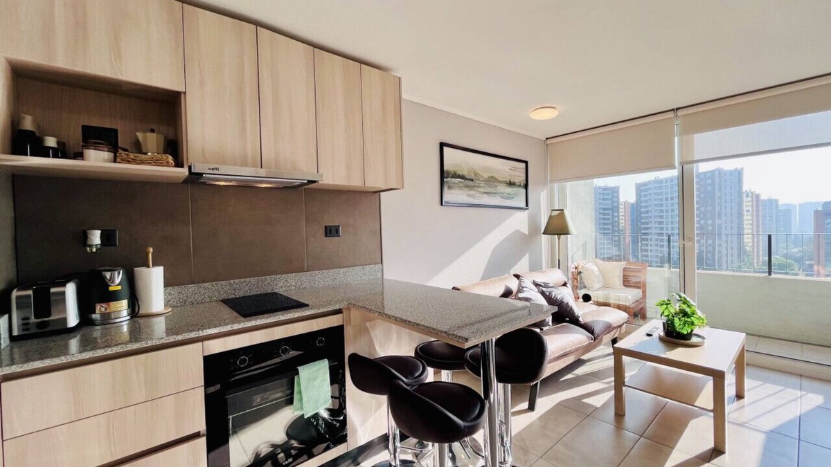 La Florida Apartment | Charming, Modern & Functional Apartment in La Florida!