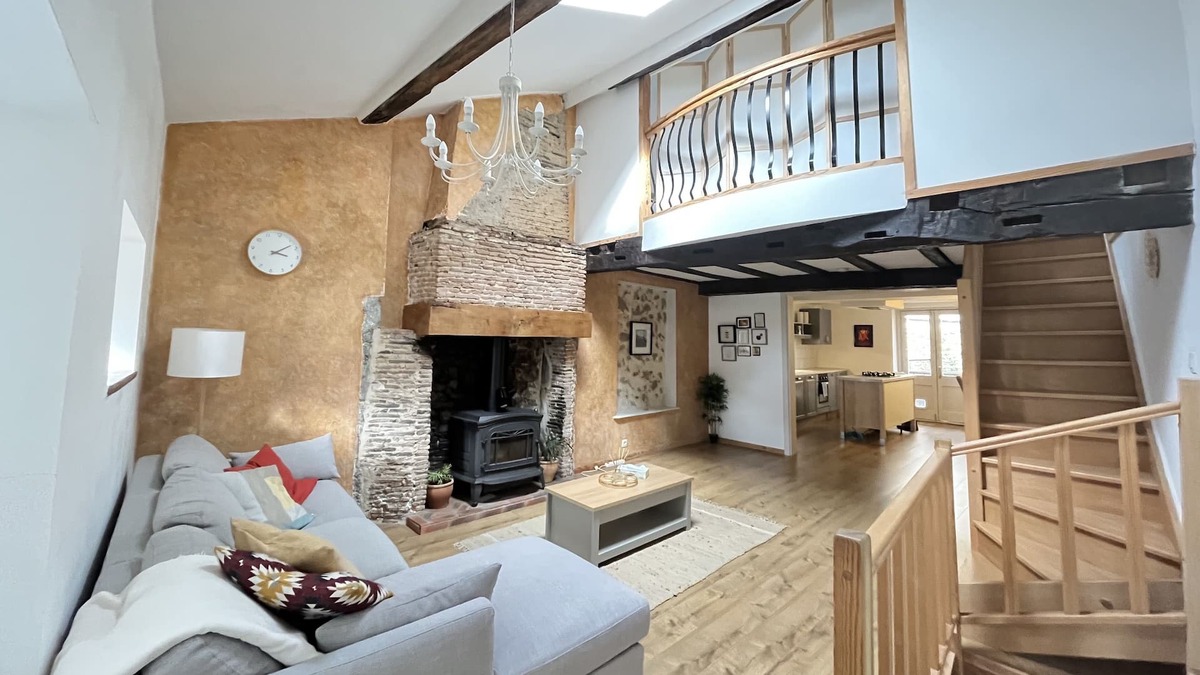 Rochechouart House | Charming, modern house townhouse with private courtyard