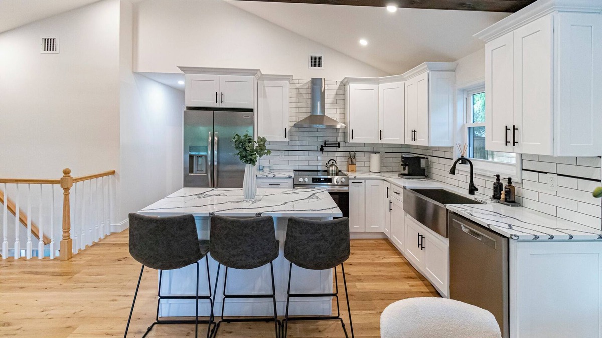 Westhampton House | Charming Modern home in Westhampton