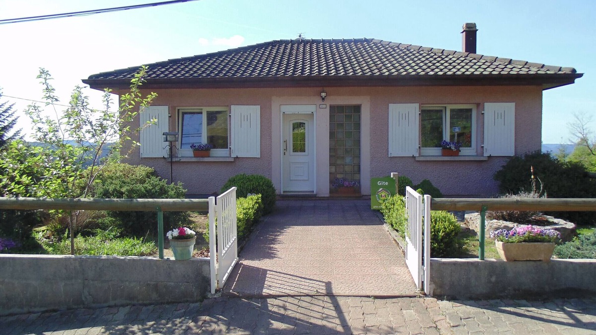 Anould Cottage | Charming Mountain Cottage with Fireplace, Veranda, Garage, and WiFi in Peaceful Setting