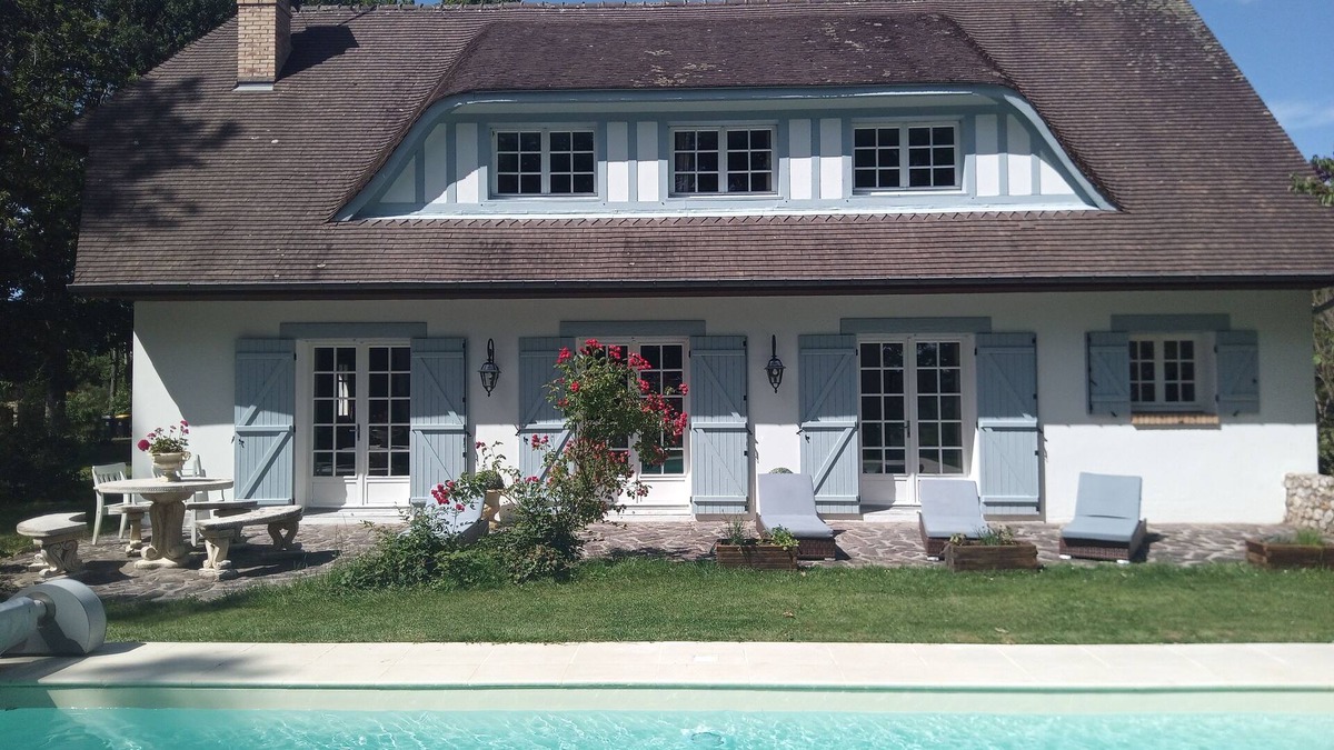 Corneville-sur-Risle House | CHARMING NORMAN HOUSE IN A WOODED PARK, 30 mns FROM THE SEA