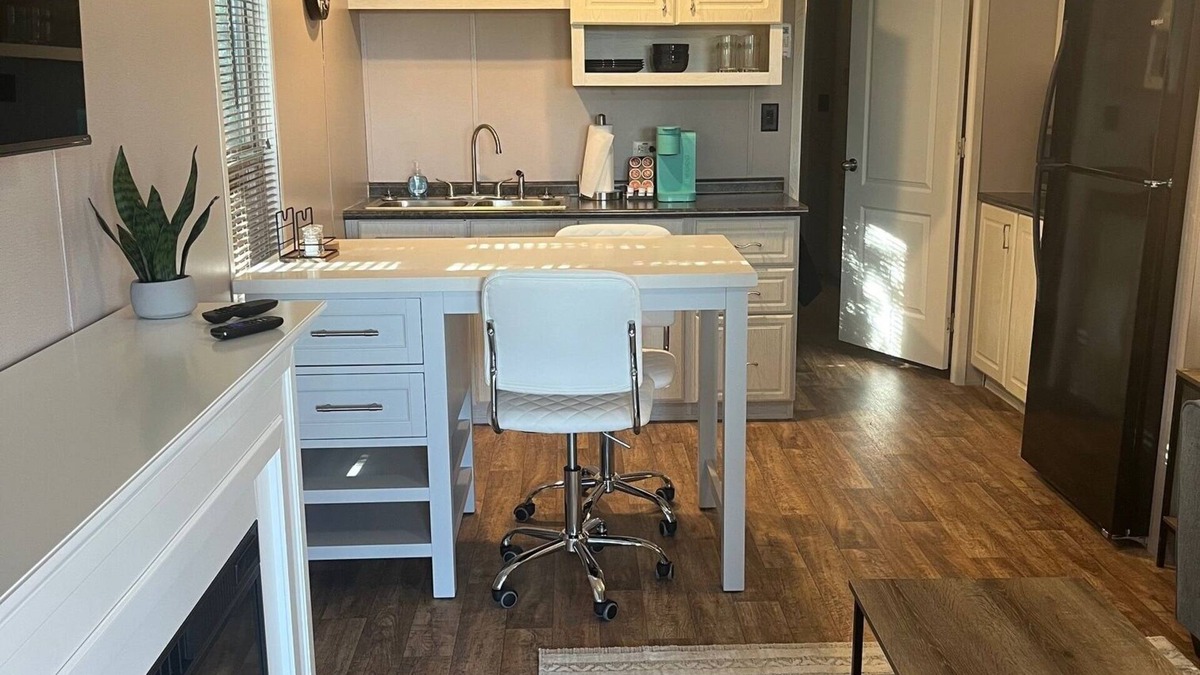 Cedar Creek House | Charming new 1 Bedroom, 1 Bath Casita on private, gated property in Cedar Creek.