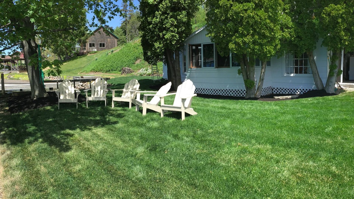 Penn Yan House | Charming new lakefront rental with beautiful sunsets on the east side of Keuka
