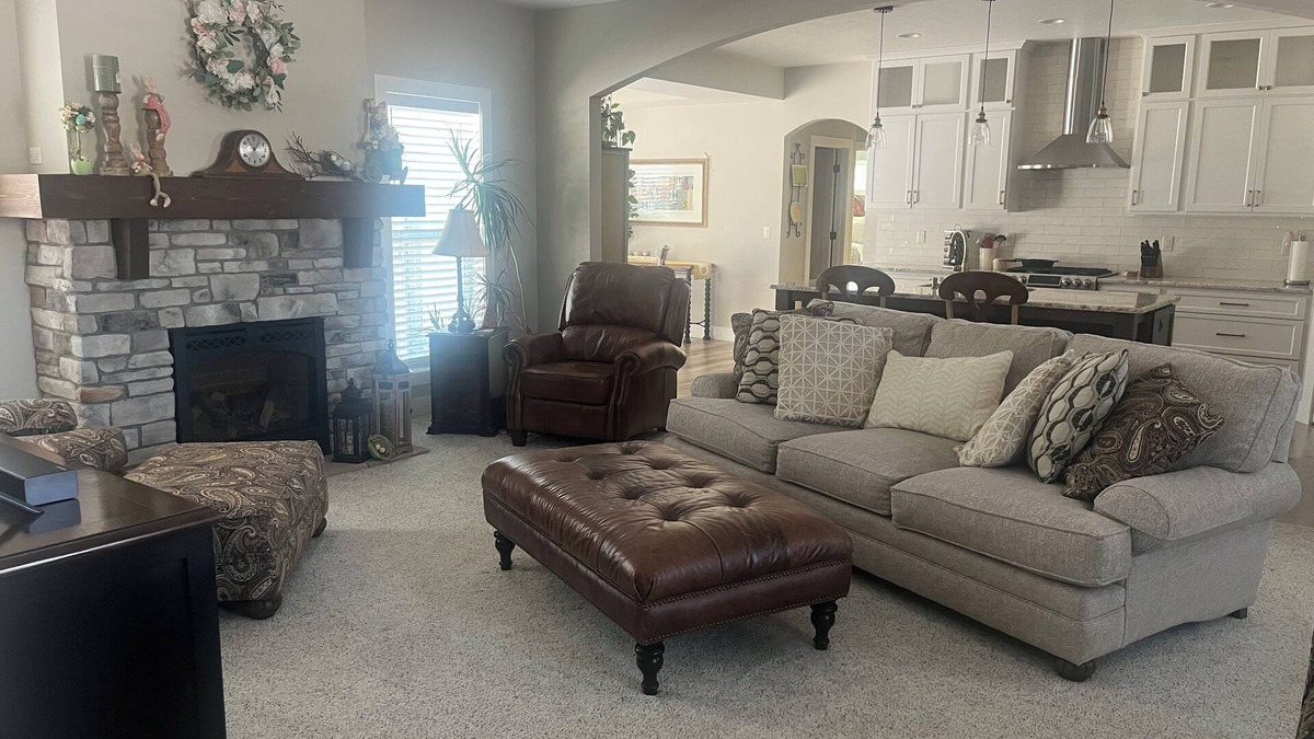 Butte Des Morts House | Charming newer 3-bedroom house in Greenville; 2.5 mi from Appleton airport