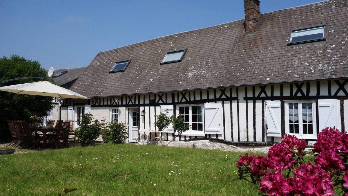 Clasville House | Charming Norman longère XIXth vintage style 5-10 min from the sea