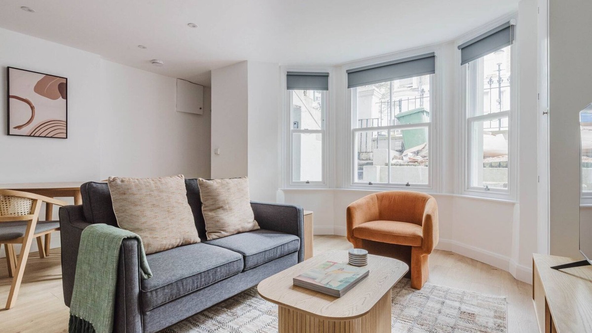 Golborne Apartment | Charming Notting Hill 2BR w/Washer, Fully Furnished, by Blueground
