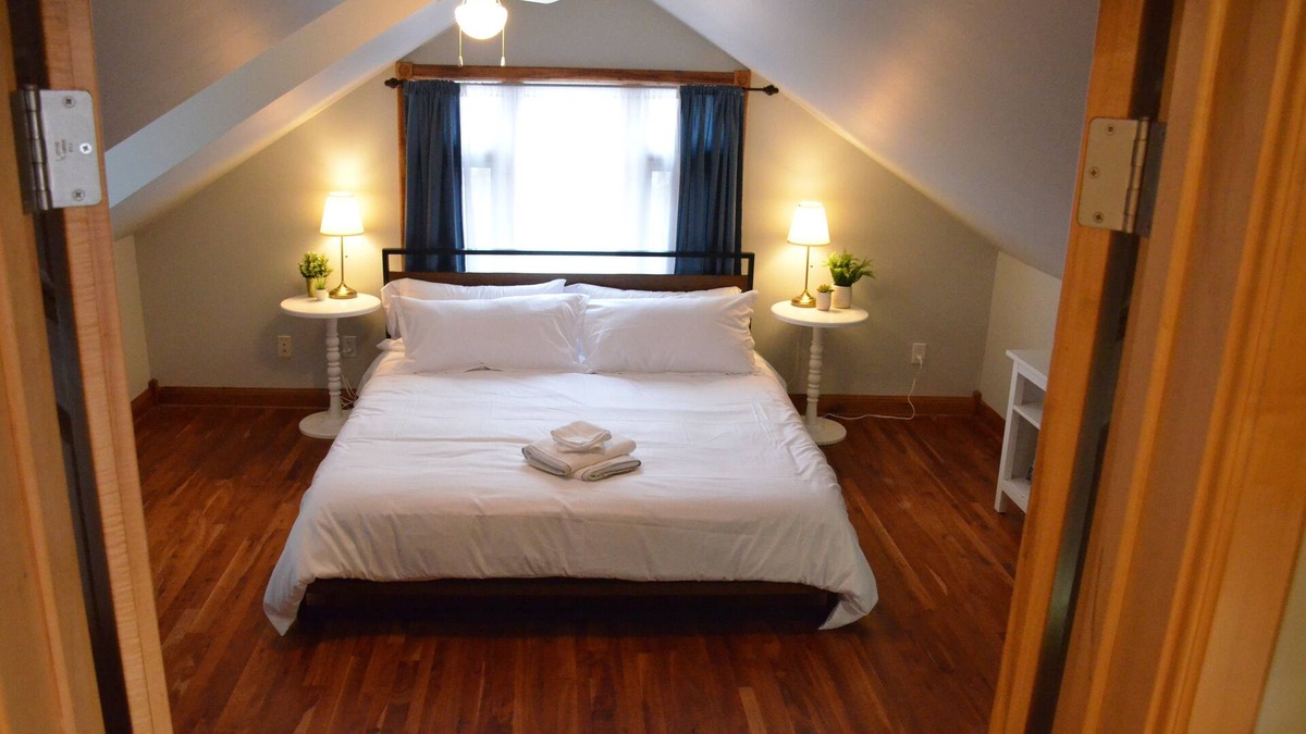 Wabasha Apartment | Charming Oasis in the Heart of Historic Downtown