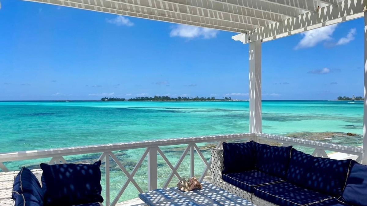 Nassau House | Charming ocean-front beach villa w/private pool/hot tub plus SPECTACULAR VIEW!