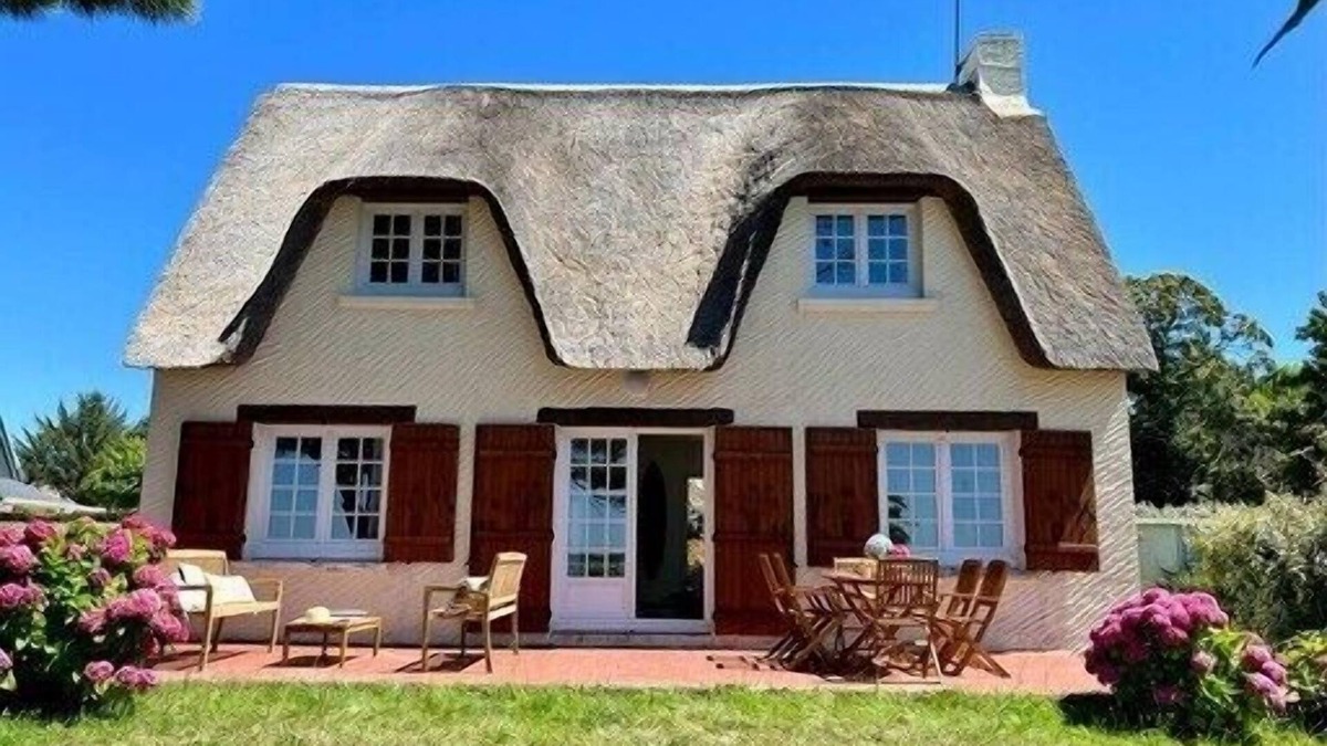 Asserac Villa | Charming oceanfront cottage