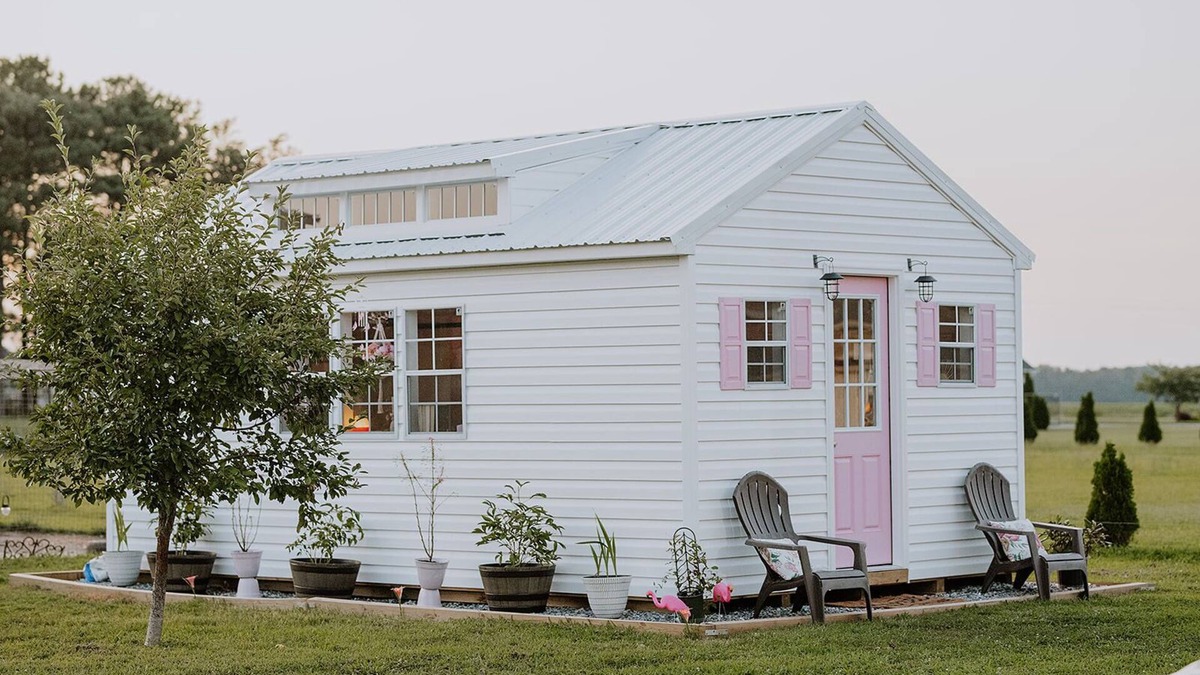 Georgetown Cottage | Charming off grid cottage near sports at the beach and local oceans