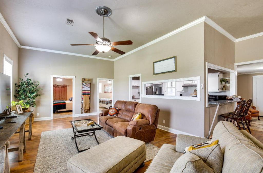Marietta House | Charming Oklahoma Escape Near Beaches and Golfing!