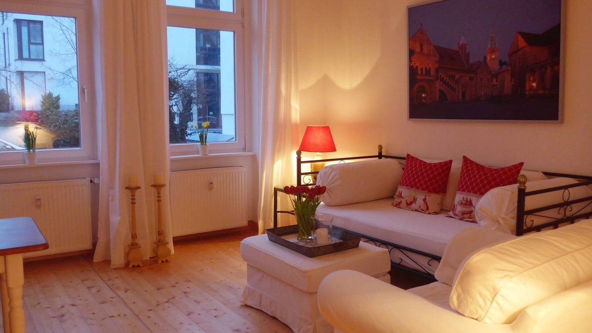 Ostliches Ringgebiet Apartment | Charming old apartment near the city in a great location