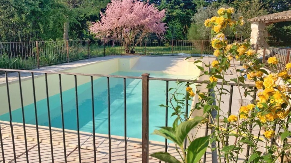 Cavaillon Other | Charming old farmhouse with swimming pool between Luberon and Alpille