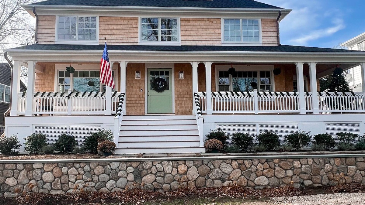 Old Greenwich House | Charming Old Greenwich Beach House