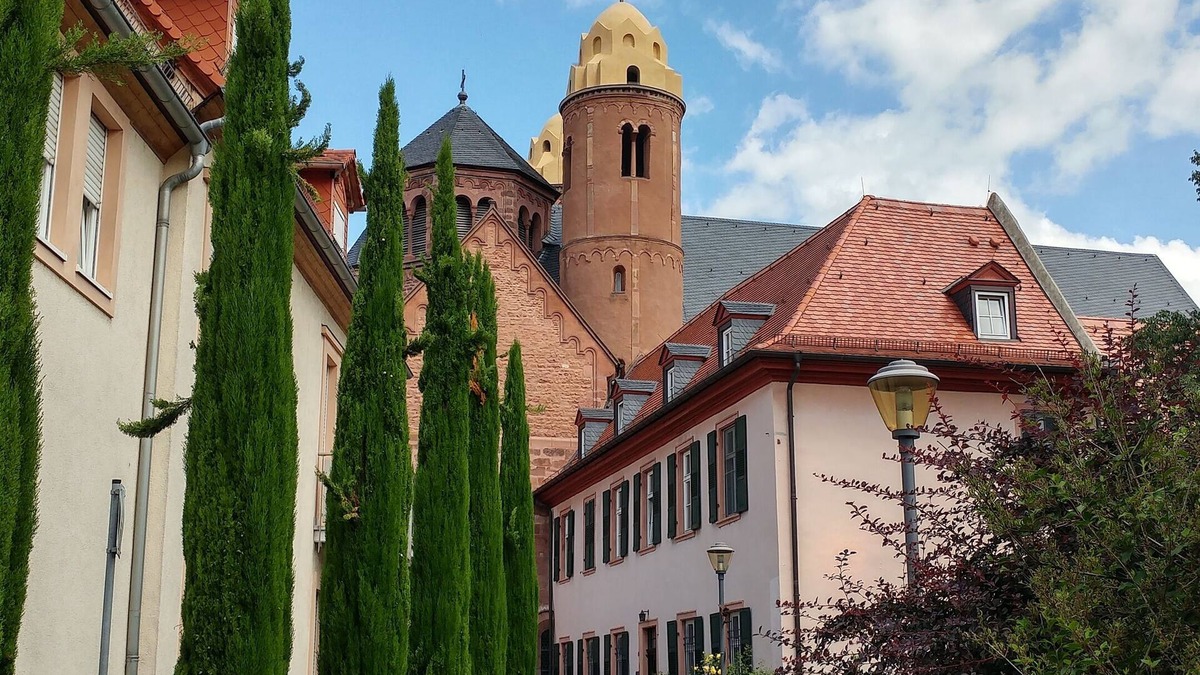 Worms Apartment | Charming old town apartment within 3 minutes walking distance to the city center