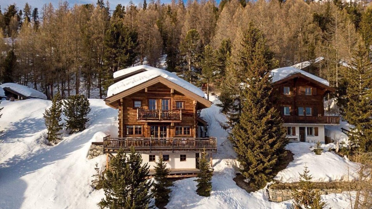 Chandolin Ski Chalet | Charming old wooden chalet with sauna and magnificent views, for 10-12 people in Chandolin.Exterior