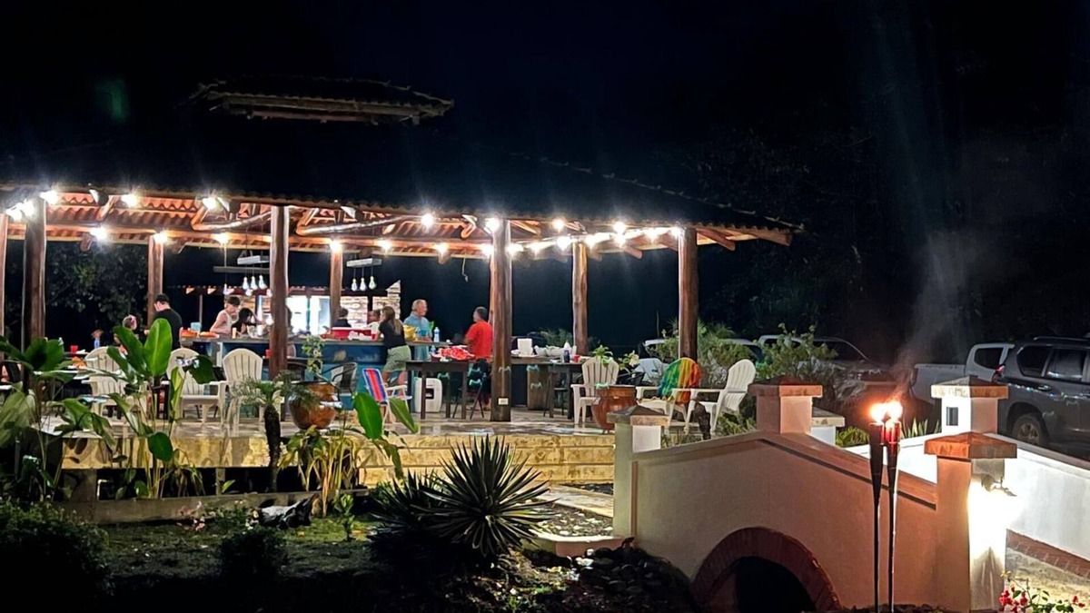 Veraguas House | Charming 2-bedroom house in Los Islotes community with beach access