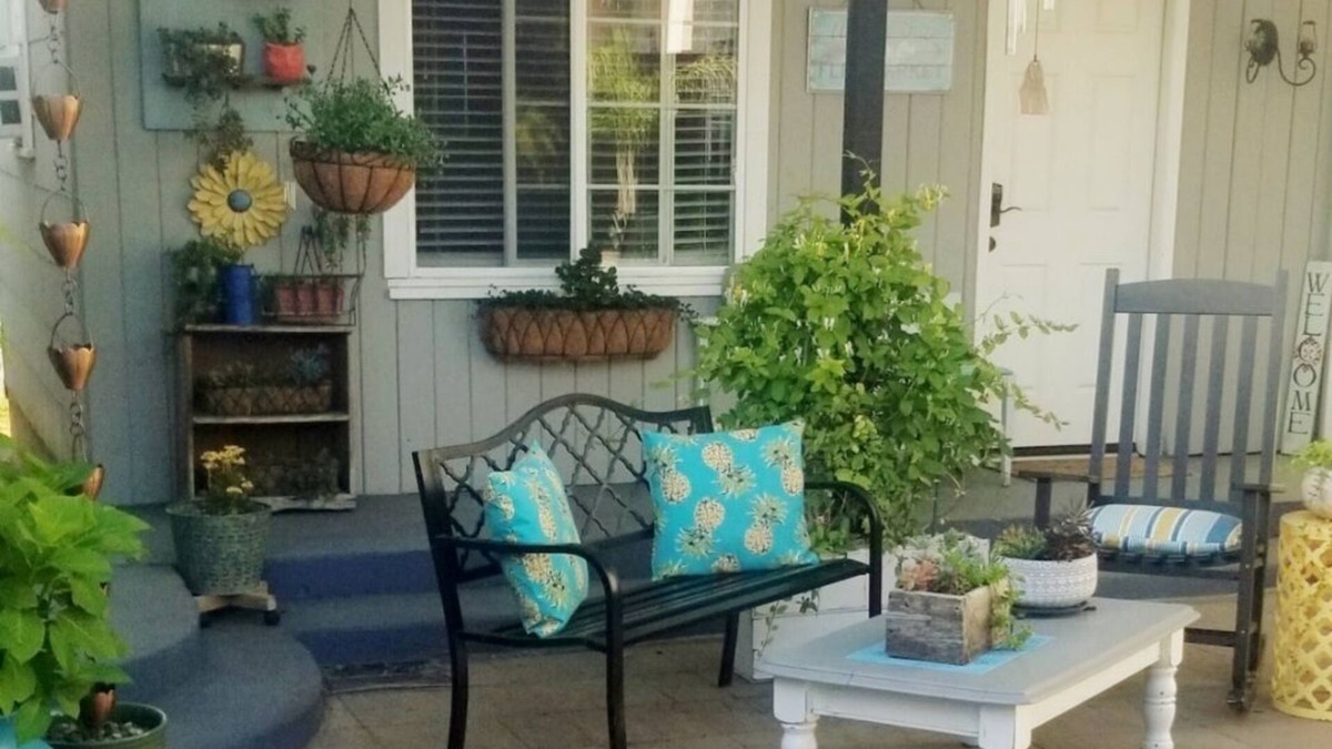 Red Bluff House | Charming & Peaceful Bungalow in quaint Red Bluff