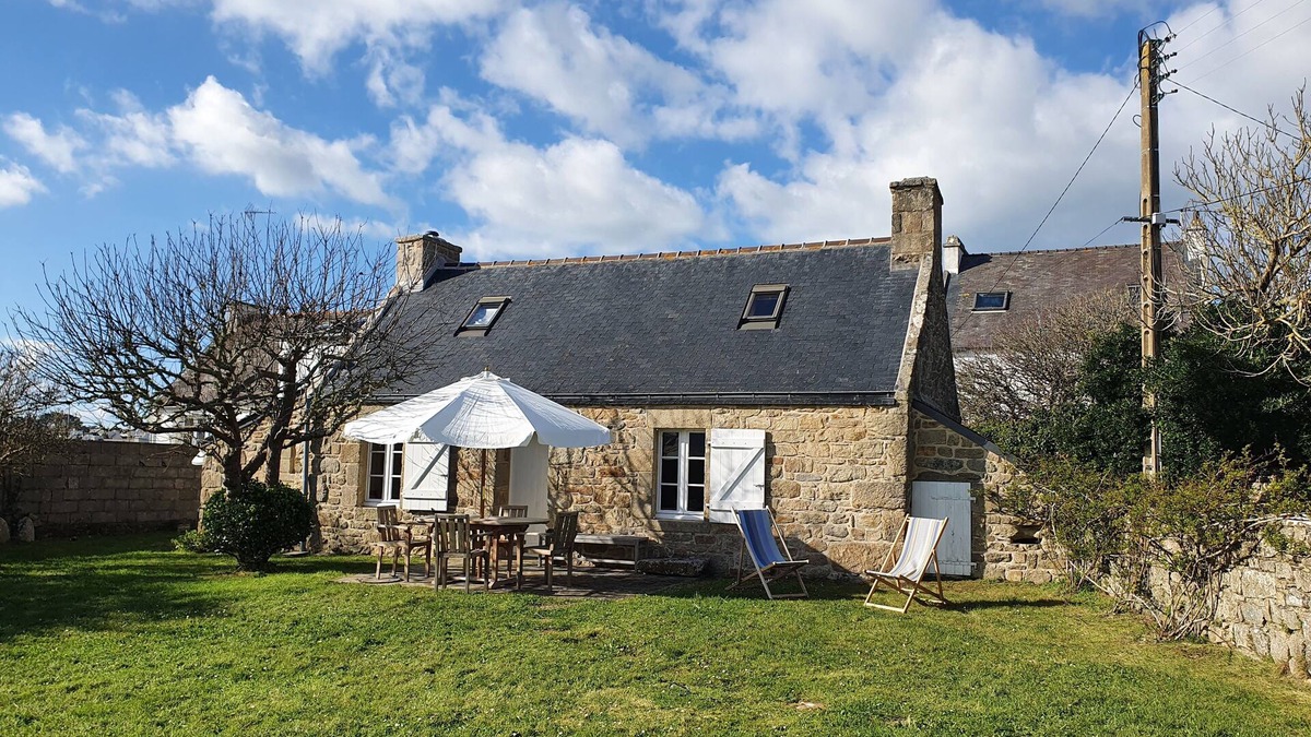 Primelin House | Charming Penty 250m from the beach - 10min from Pointe du Raz