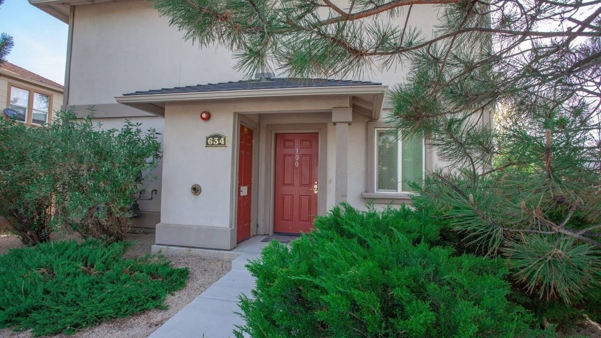 Sparks Apartment | Charming Pet Friendly Downtown Sparks Apartment
