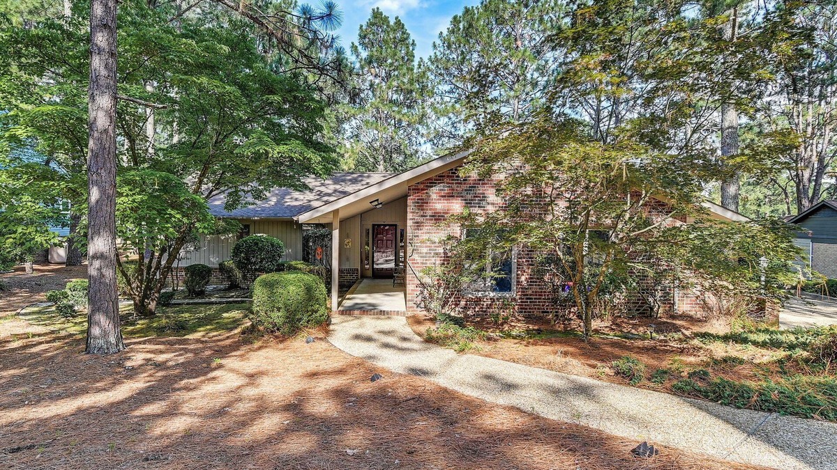 Pinehurst House | Charming Pinehurst Getaway w/Golf Course View!