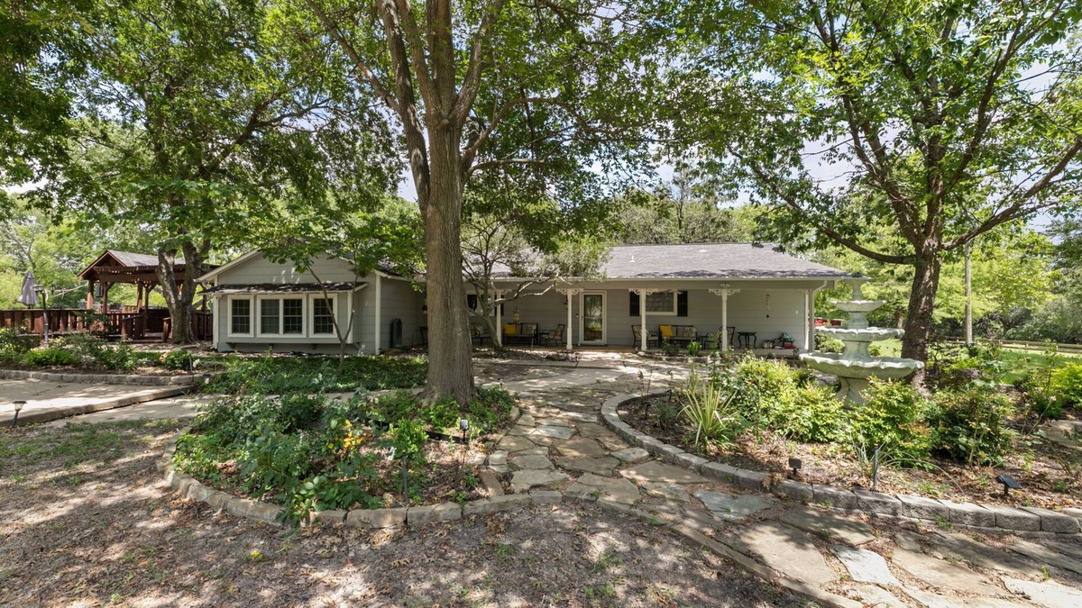Princeton Other | Charming private 3-bedroom Ranch with WiFi, AC, Pool in picturesque Princeton