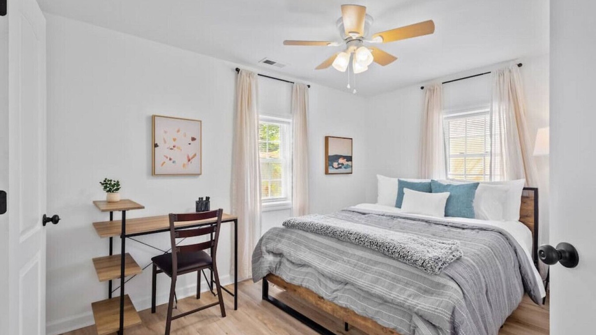 Hopewell House | Charming, Private Abode: Serenity in Hopewell, VA!
