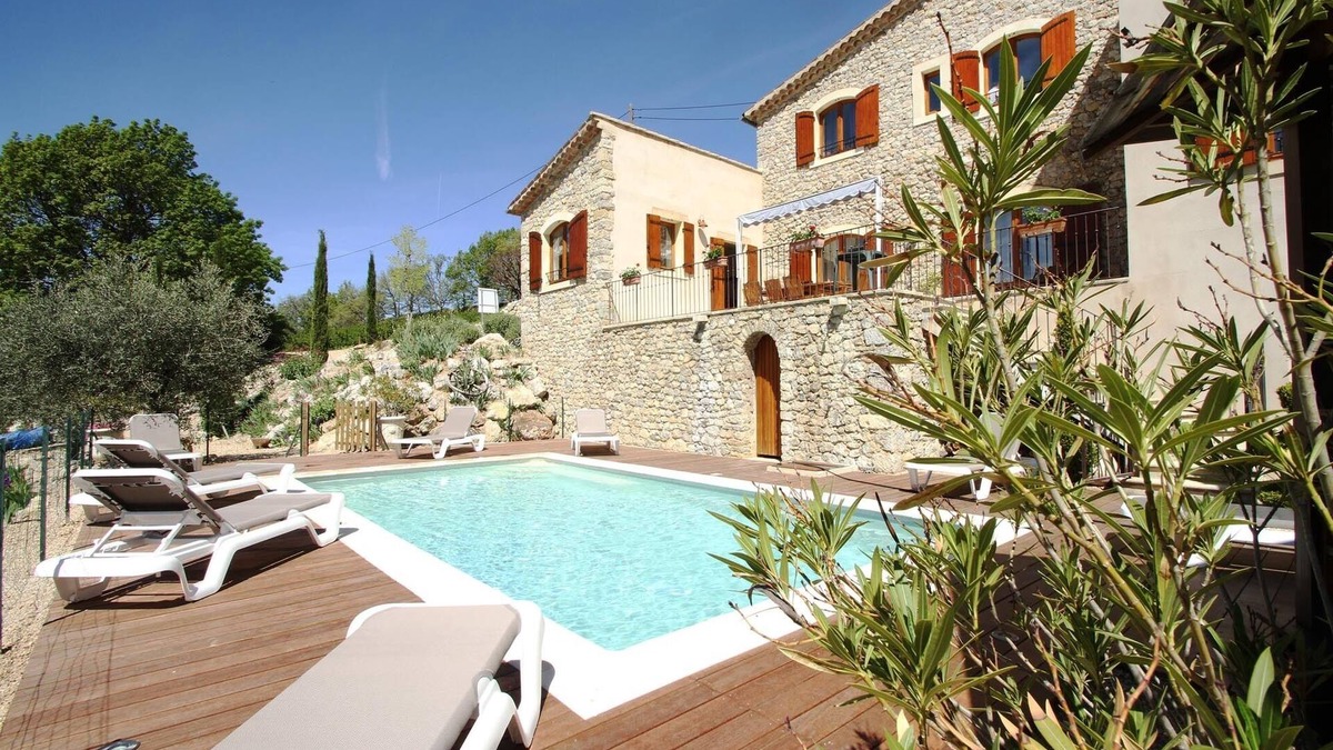 Plaisians Villa | Charming Provencal villa-mas facing Mont Ventoux Heated pool Jacuzzi