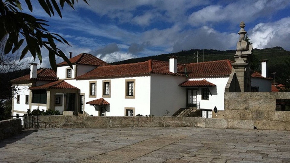 Joane Villa | Charming and quiet house located in a Manor House XVIII Century