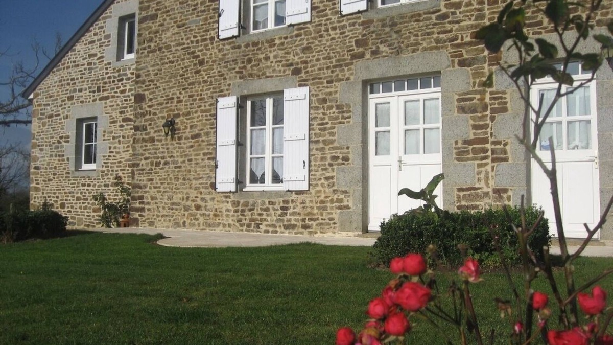 Le Mesnil-Ozenne House | Charming quiet property near Mont St Michel for 2 to 5 people