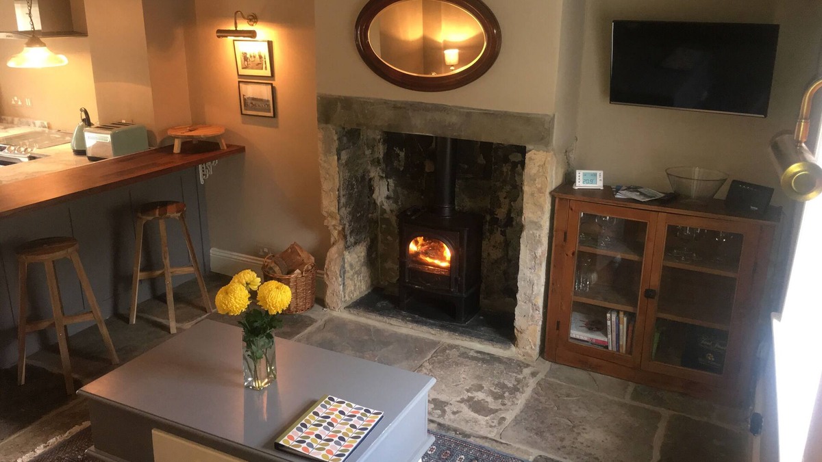 Wetherby Cottage | Charming, recently renovated, cosy cottage for two in Wetherby